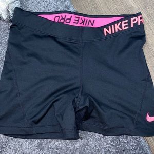 COPY - Pink/black Nike Pros